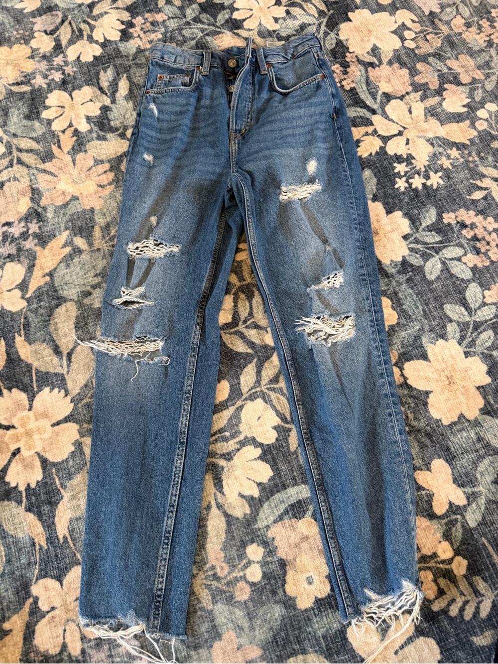 H&M Distressed Skinny Jeans in Medium Blue